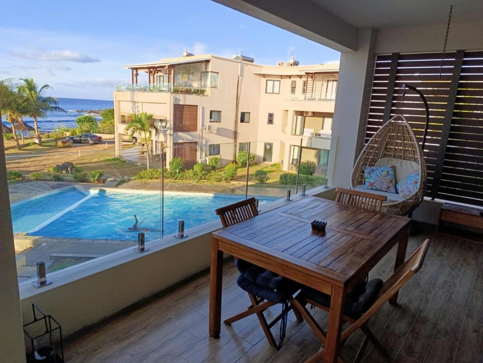 Magnificent Sea-View Apartment Flic-en-Flacq Kültér fotó
